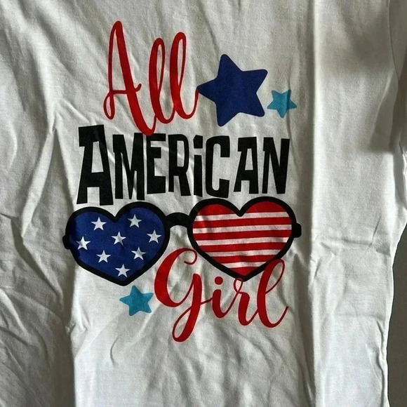 NWT  tshirt​ - Picture 2 of 2